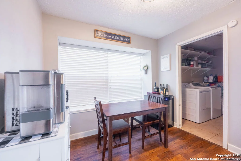 Photo of 8120 Forest Dawn