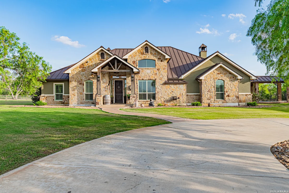 Photo of 819 County Road 356