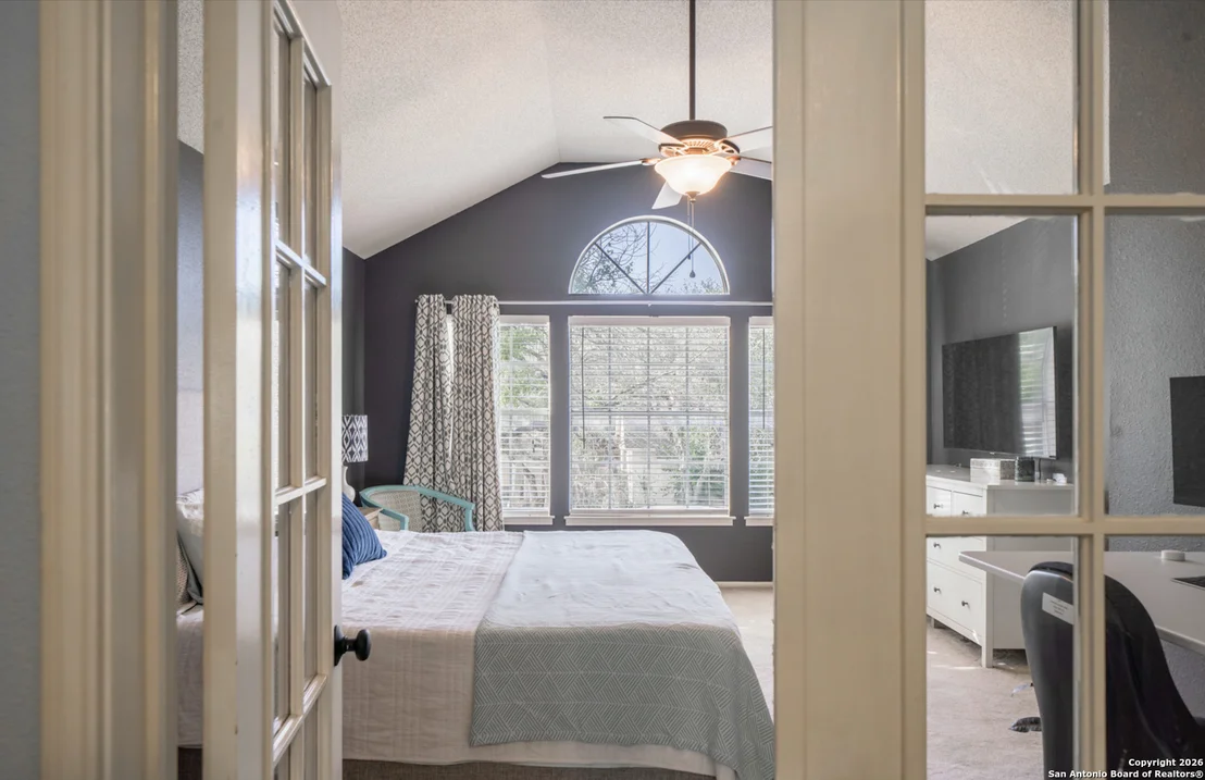 Photo of 2435 Pendant Oak