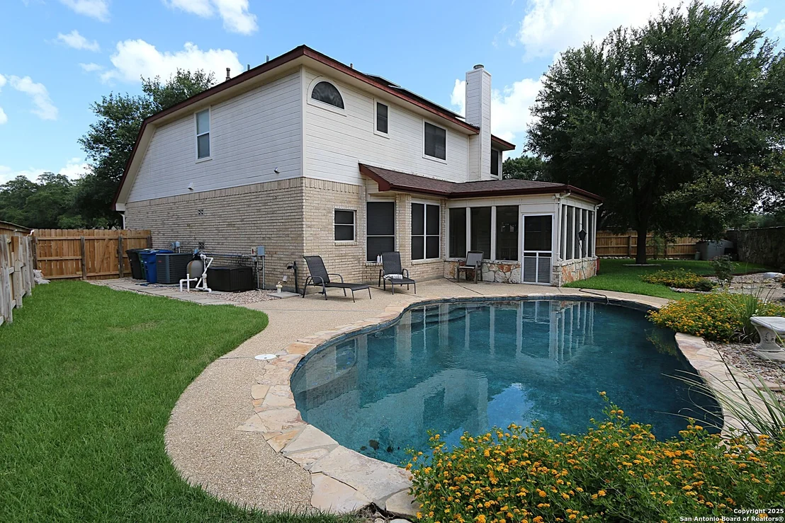 Photo of 4922 Rosemoss