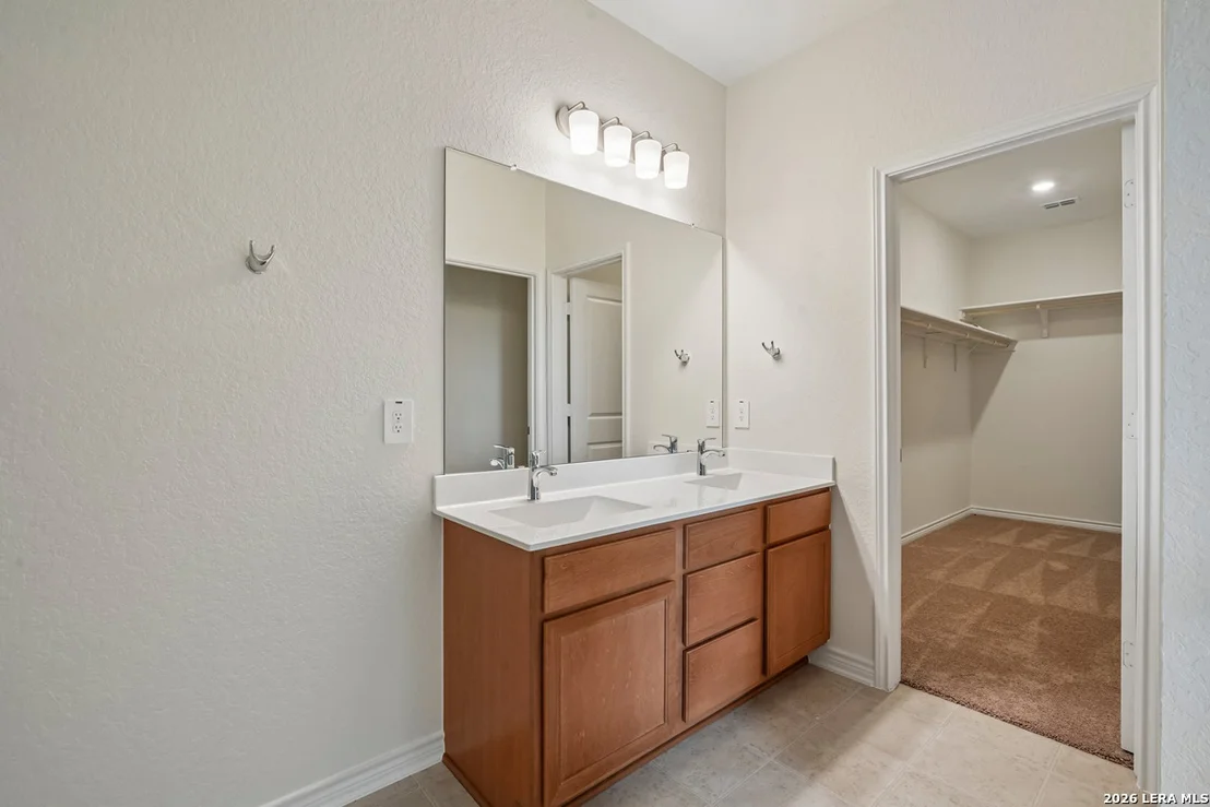 Photo of 10049 JAGGER AVENUE