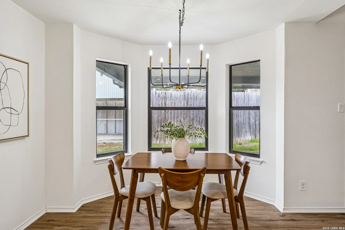 Photo of 1430 Synandra