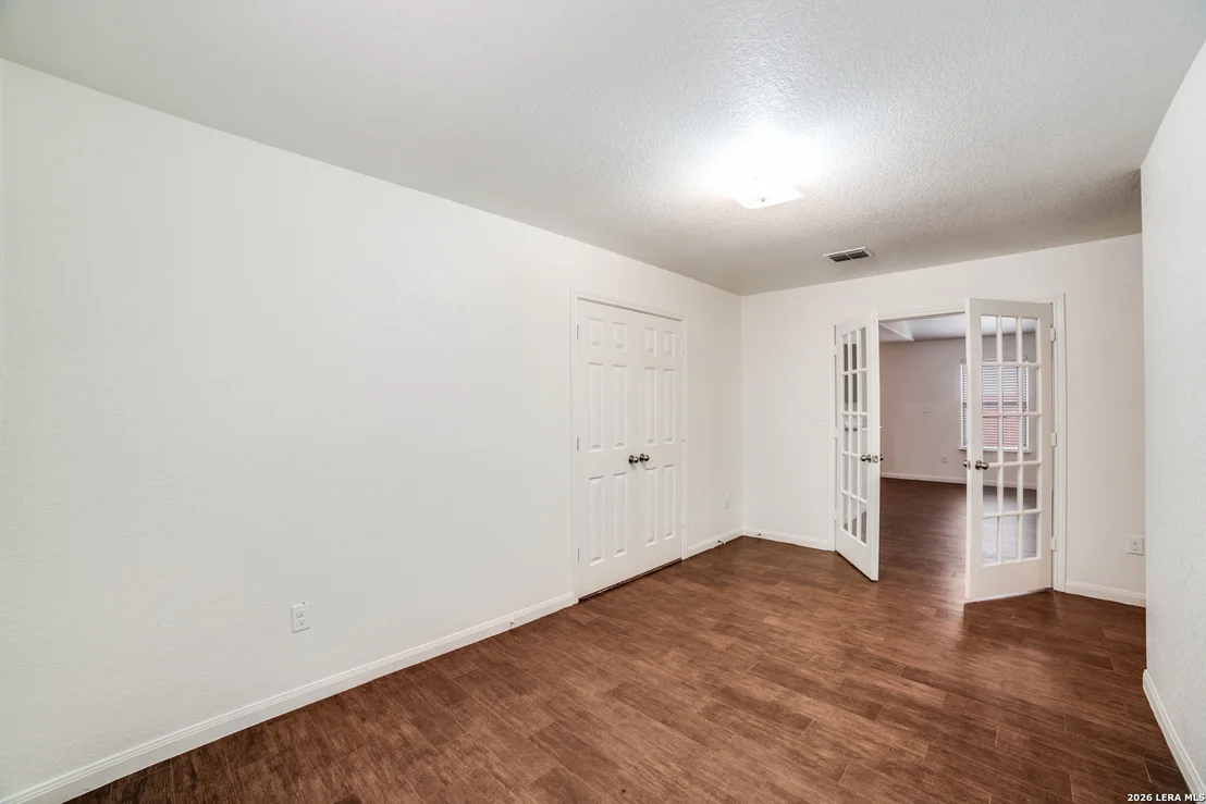 Photo of 6626 Luckey Tree