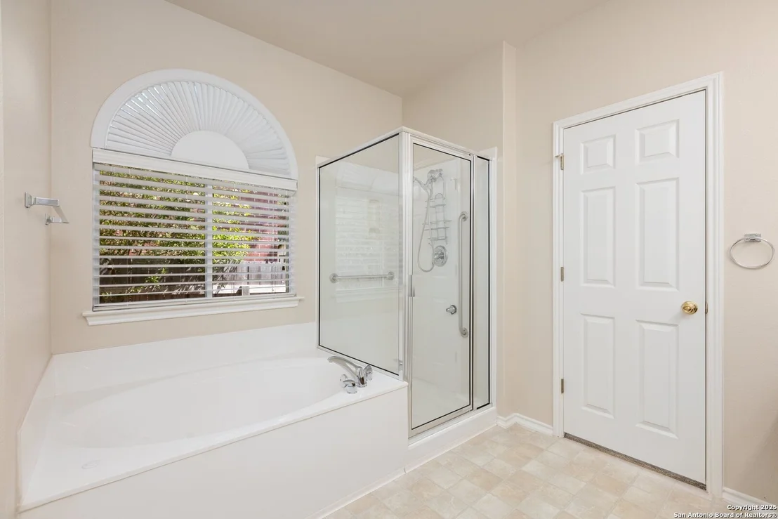 Photo of 14204 Auberry