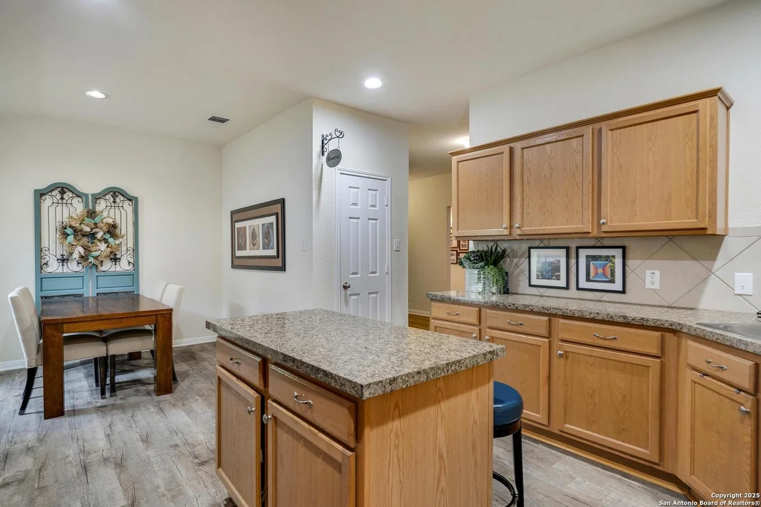 Photo of 6546 Charles Field
