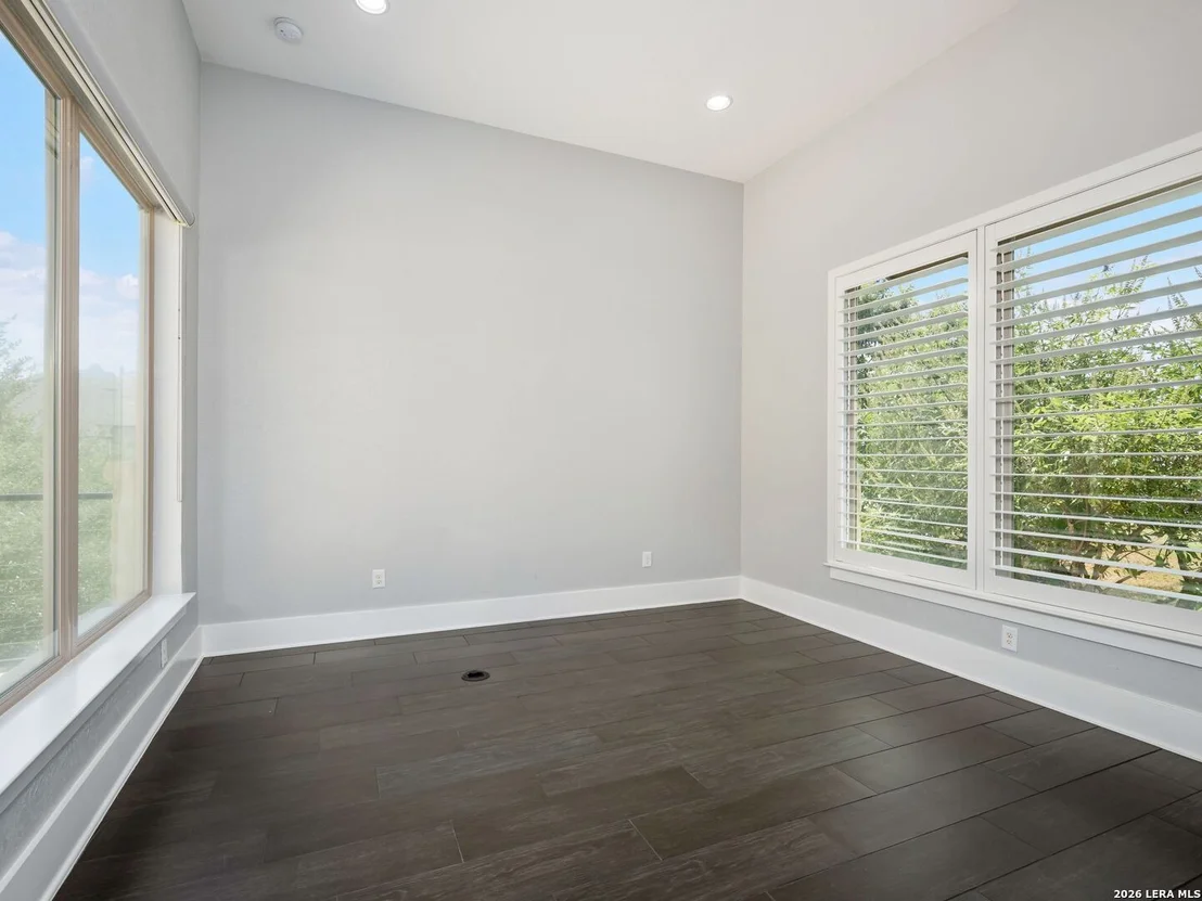 Photo of 8103 Vanity Hill