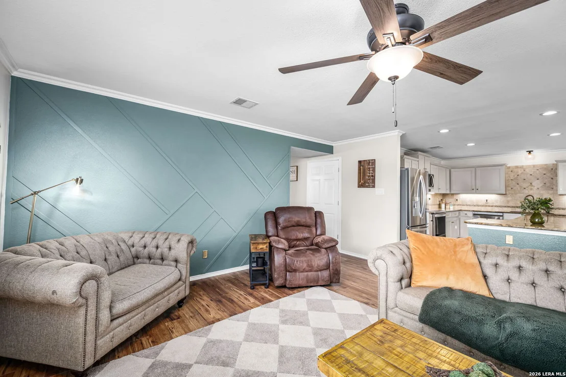 Photo of 231 Samantha Dr