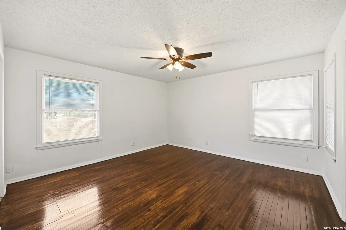 Photo of 219 Sunnycrest