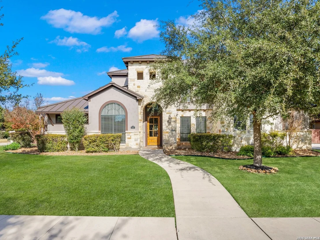Photo of 303 Regent Circle
