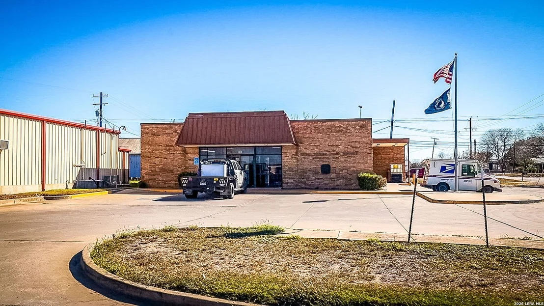 Photo of 320 county road 341