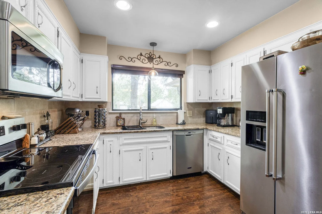 Photo of 1406 BUTTON LN