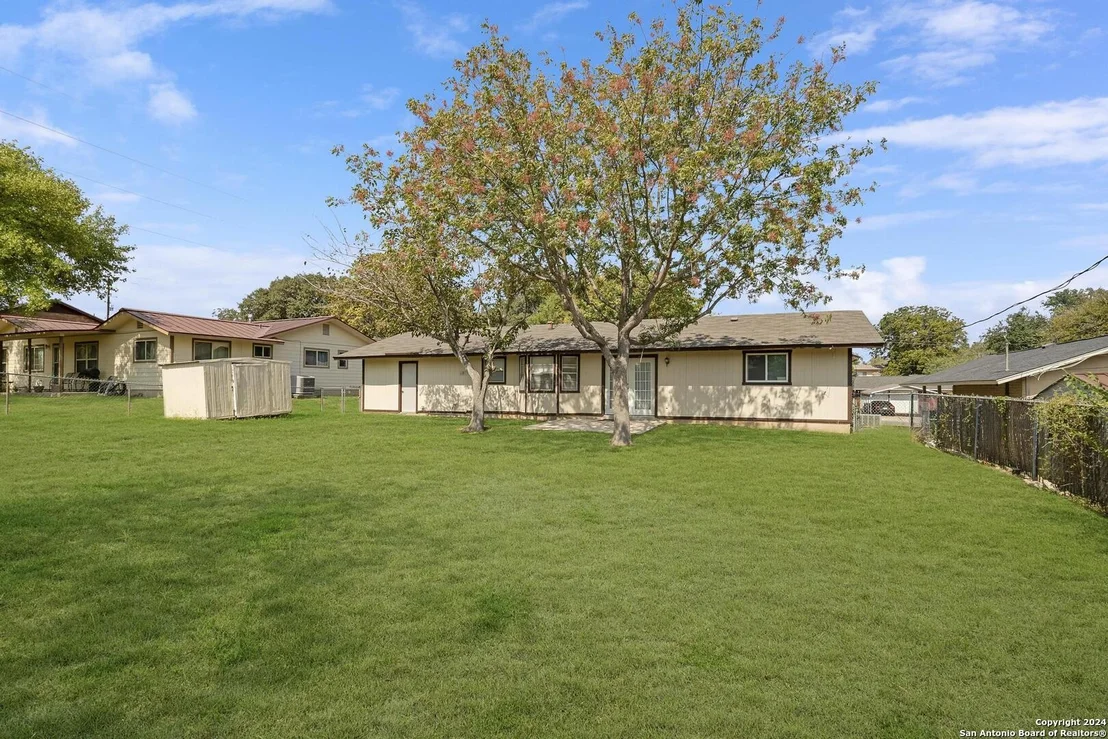 Photo of 5918 BENNINGTON DR