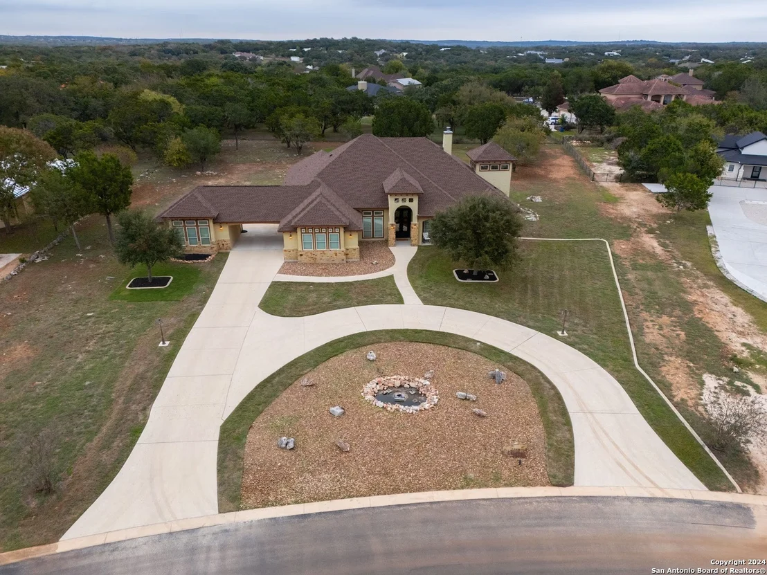 Photo of 27418 PARKWEG LOOP