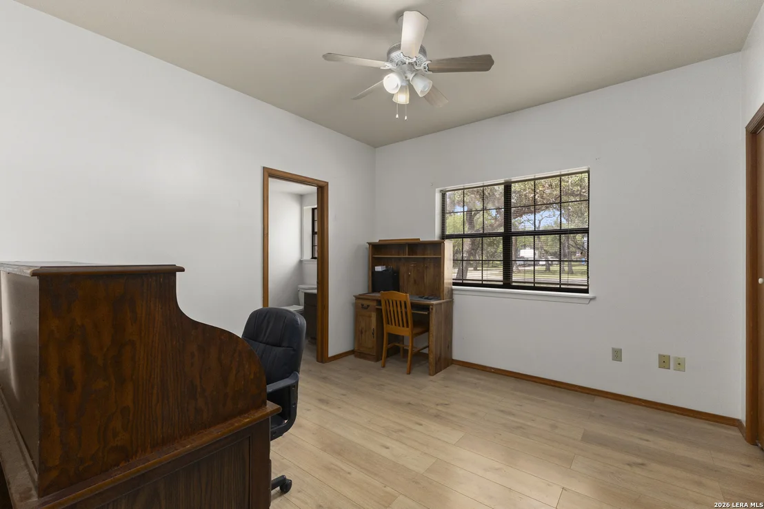 Photo of 165 SETTLERS CIR