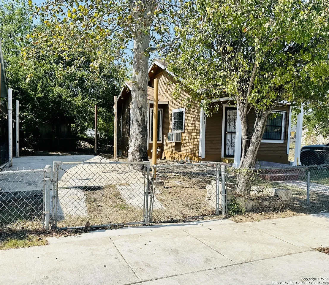 Photo of 511 N Spring St.