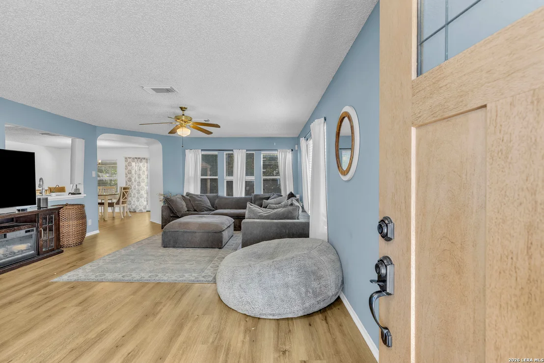 Photo of 8218 Laurel Bnd