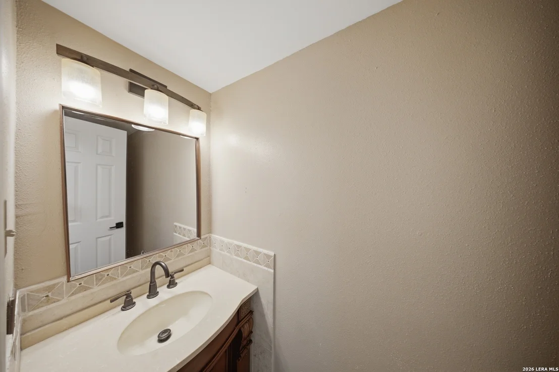 Photo of 10207 Aurora Fld