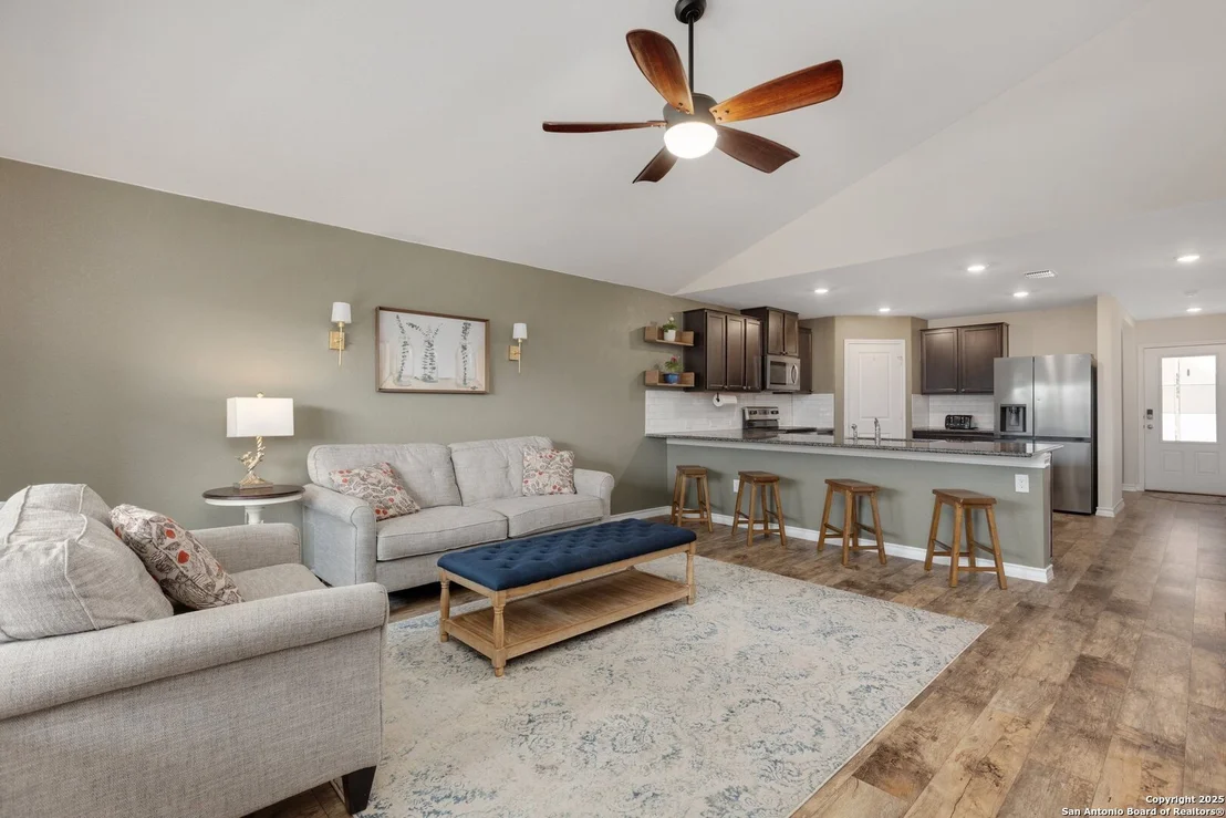Photo of 7002 CAPELLA CIR