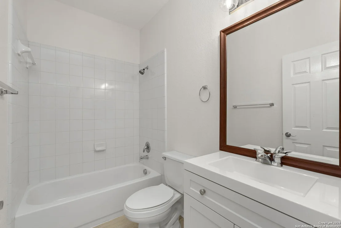 Photo of 665 La Bahia Loop