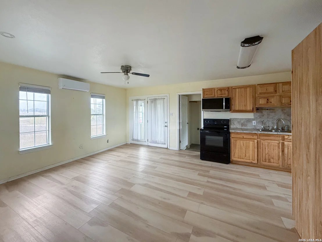 Photo of 2211 Old Lehmann Rd