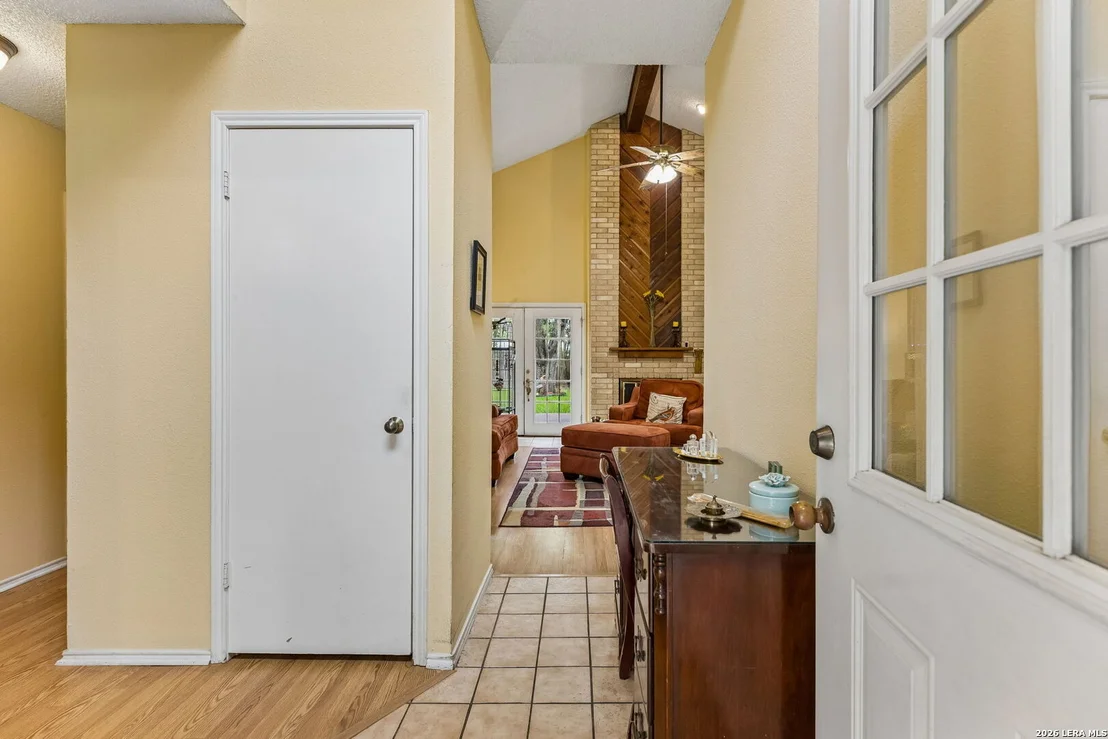 Photo of 14902 Oak Summit
