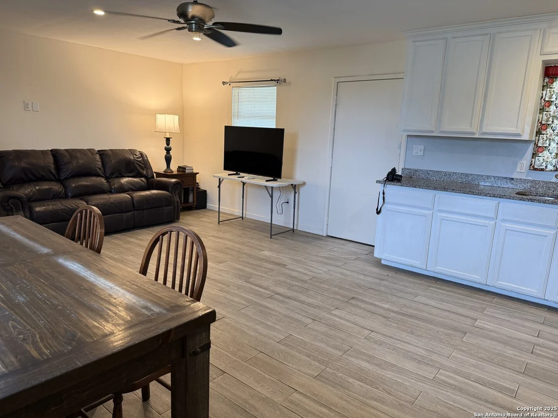 Photo of 137 County Road 302