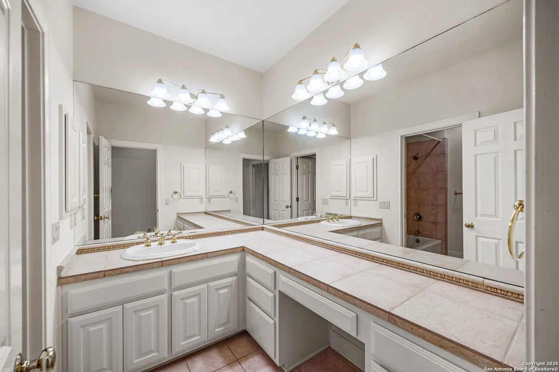 Photo of 134 Hampton Way