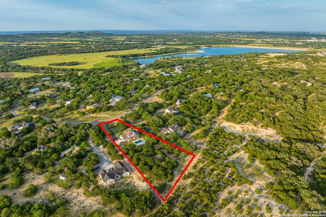 Photo of 154 Lake View Dr