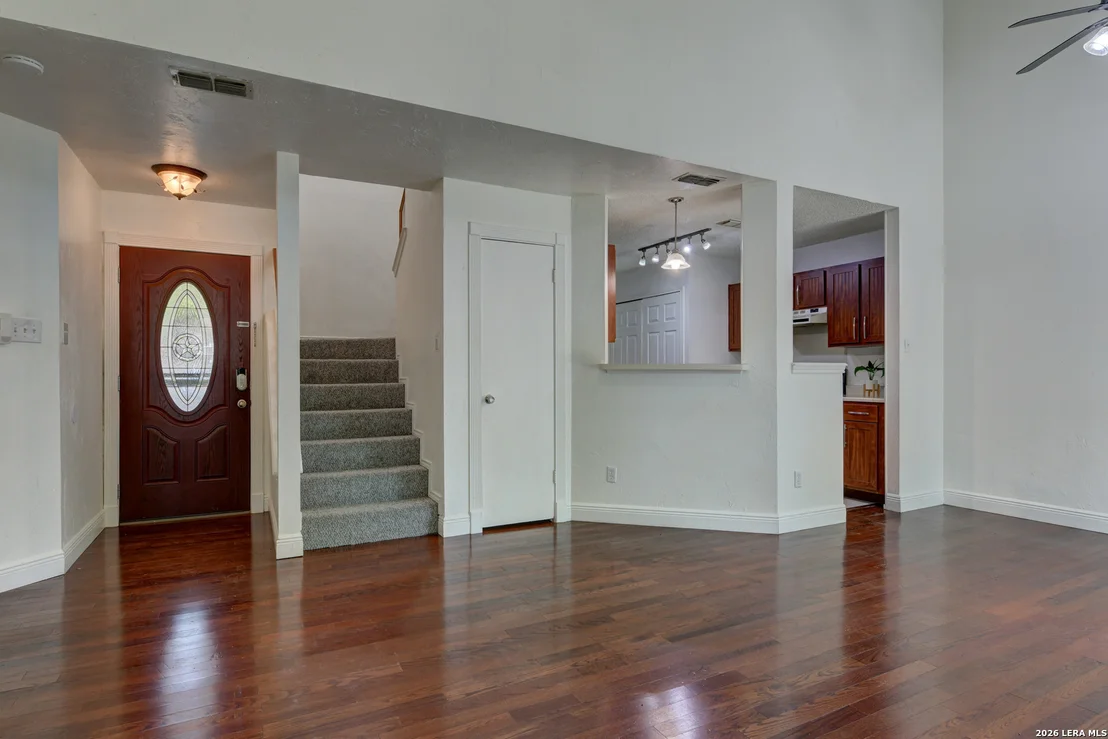 Photo of 9107 Ridge Mill