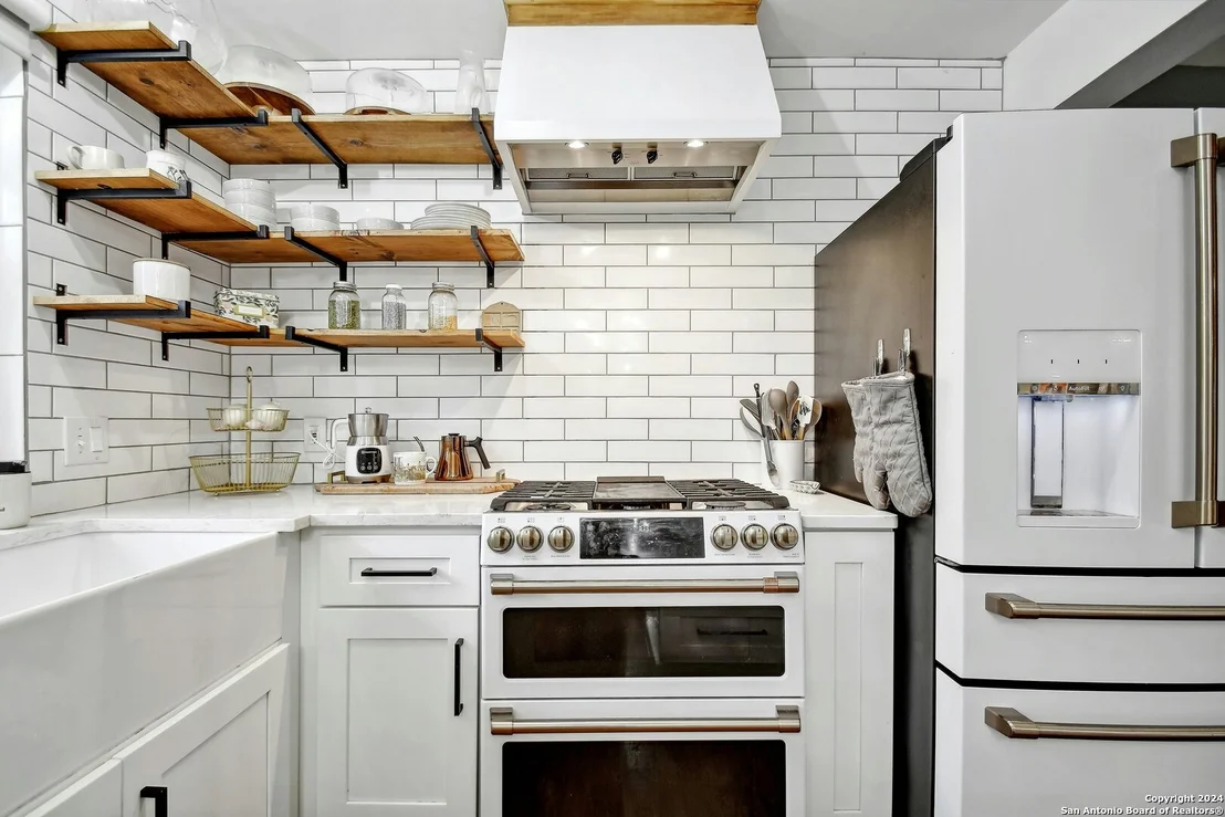 Photo of 10707 Mount Ida