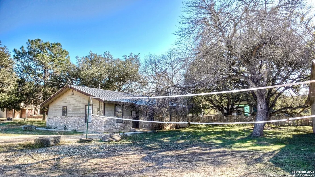Photo of 65 PINEVIEW RD