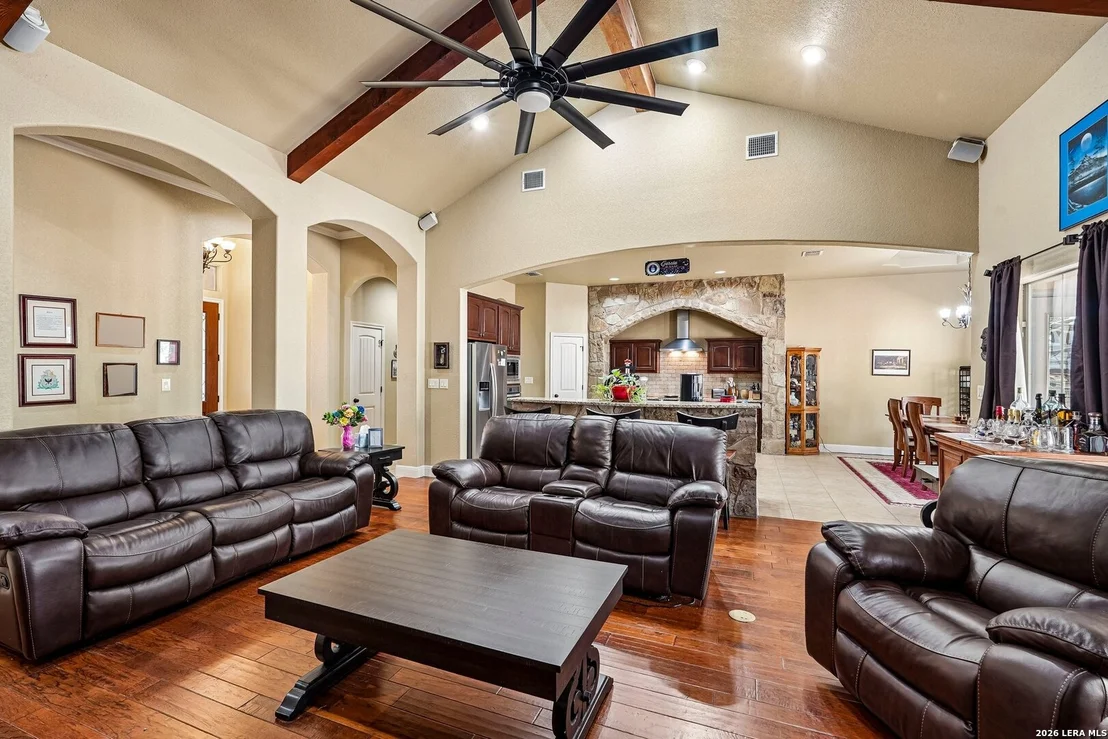 Photo of 129 HIDDEN FOREST DR