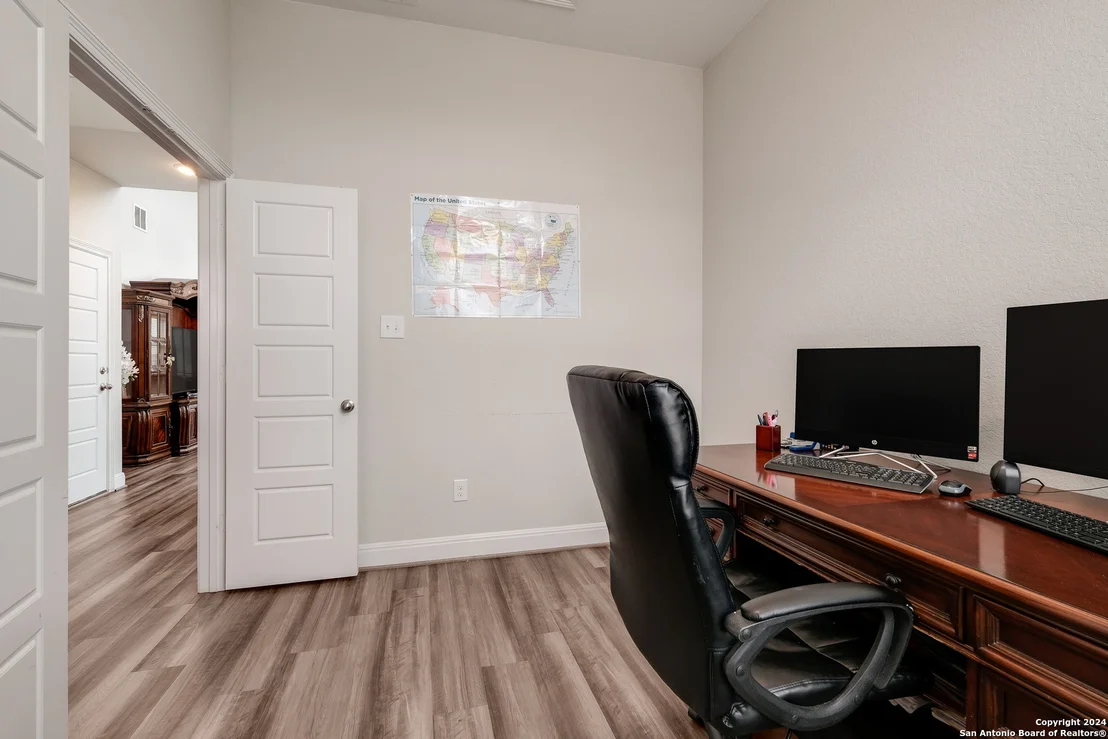 Photo of 12154 CASPARIS