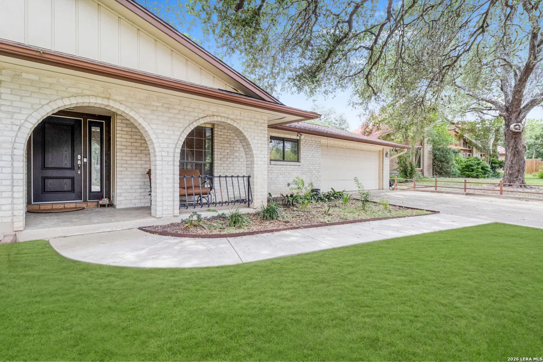 Photo of 1406 BUTTON LN