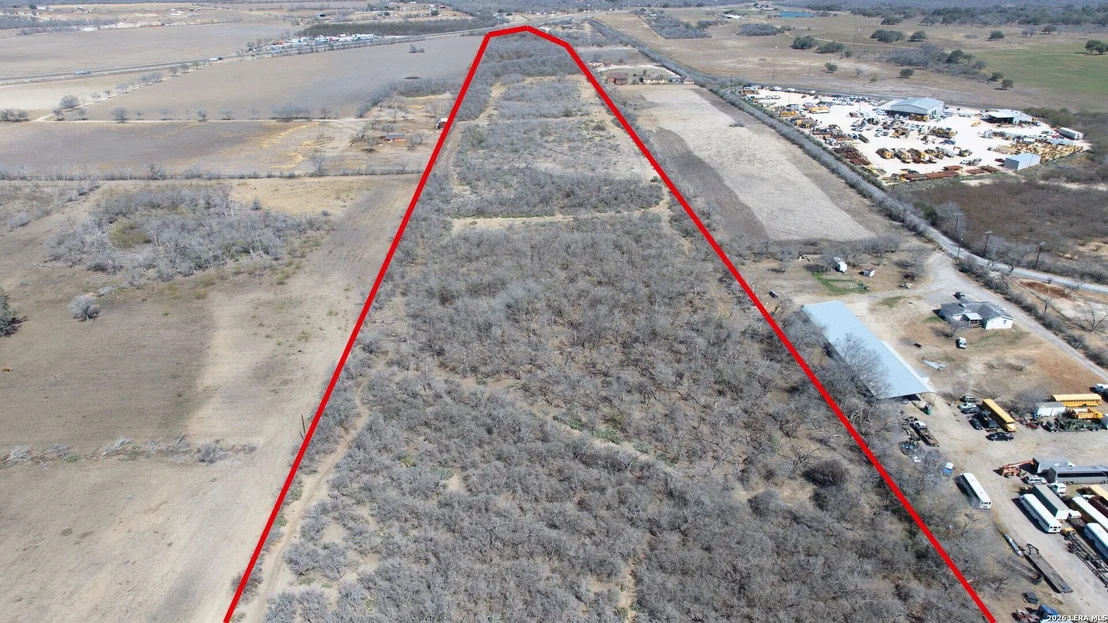 Photo of 44± AC S Loop 1604 E