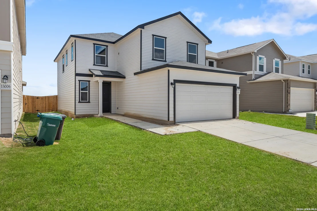 Photo of 13010 JEOPARDY AVENUE