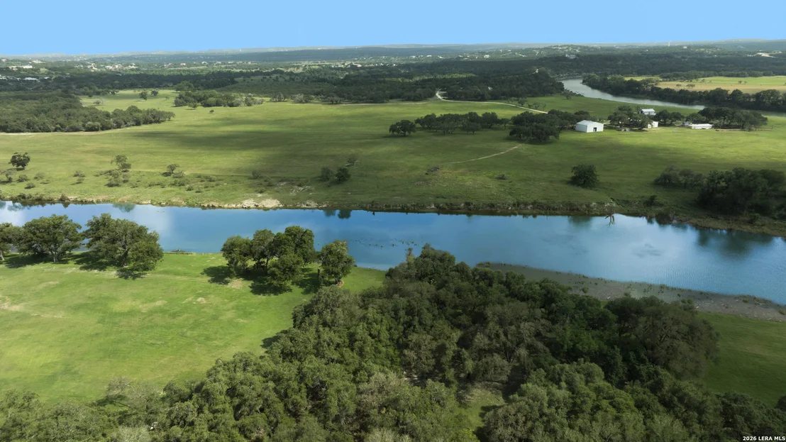 Photo of 325 RIVER RDG