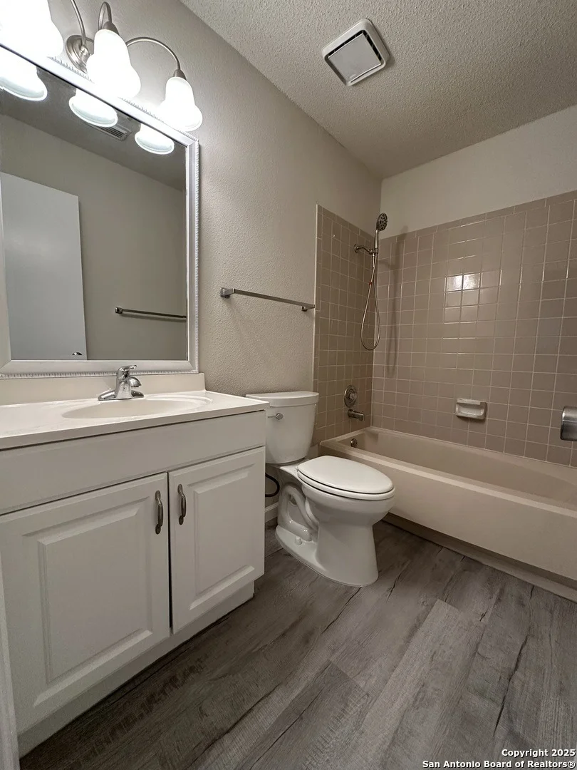 Photo of 2926 Moss Plain