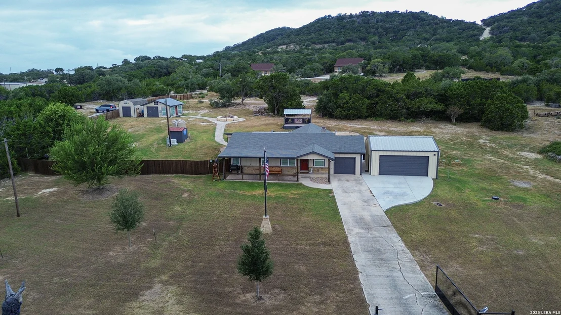 Photo of 526 CHEYENNE TRL