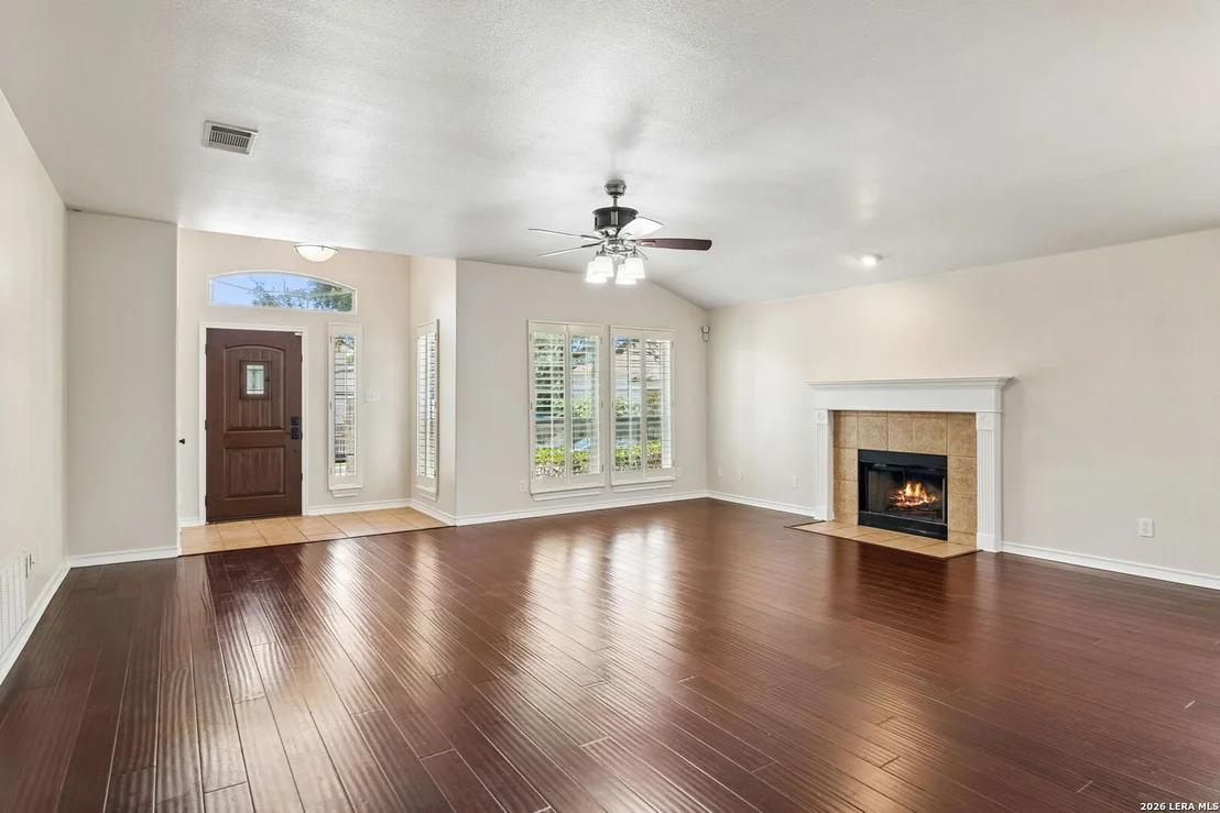 Photo of 1303 BLUFF FOREST