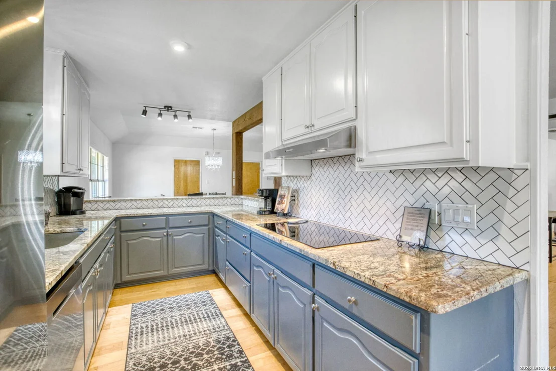 Photo of 205 EDGEWOOD DR