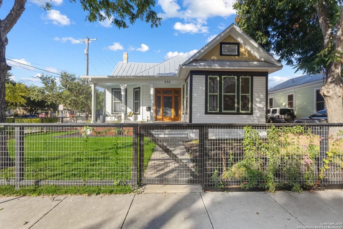 Photo of 232 Lavaca