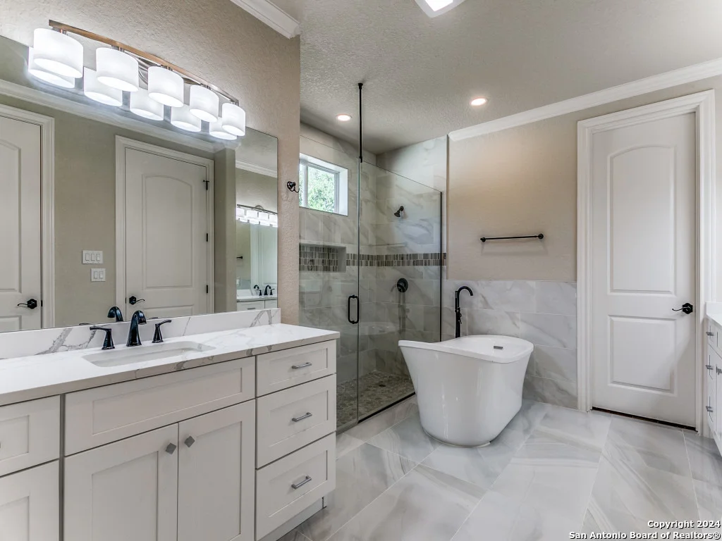 Photo of 929 MOONLIGHT DR
