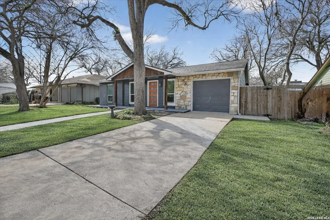 Photo of 6218 Hillston