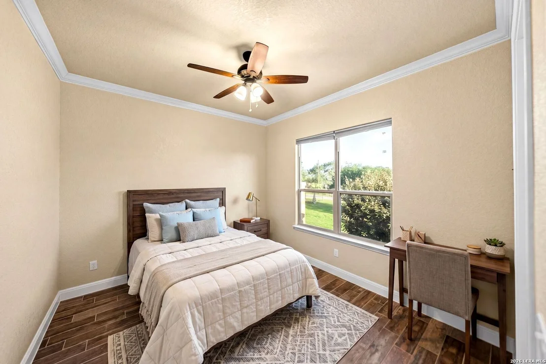 Photo of 1009 Bluebonnet Ln