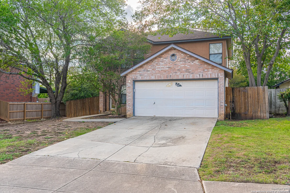 Photo of 7819 BOWENS CROSSING