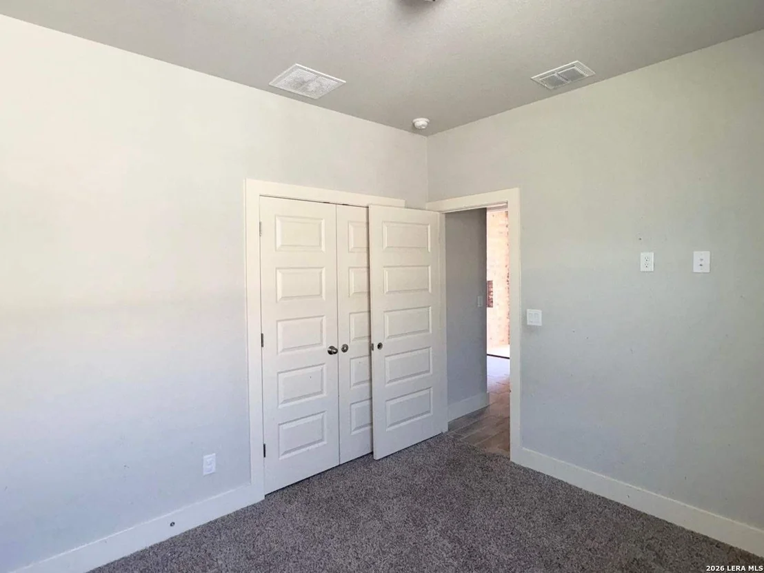 Photo of 7164 Walkers Loop
