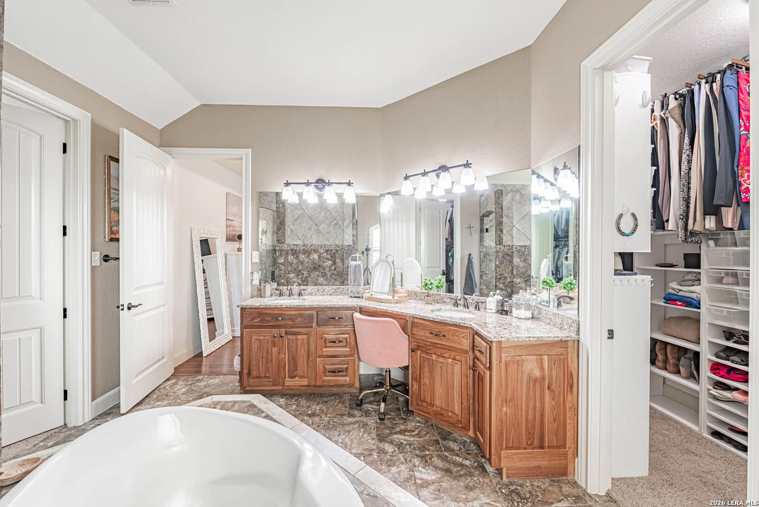 Photo of 819 County Road 356