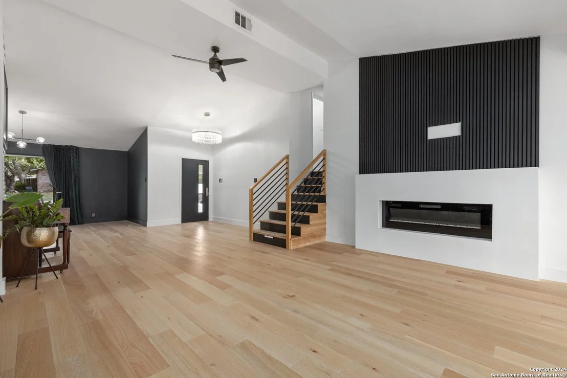 Photo of 1102 Mount Eden Dr
