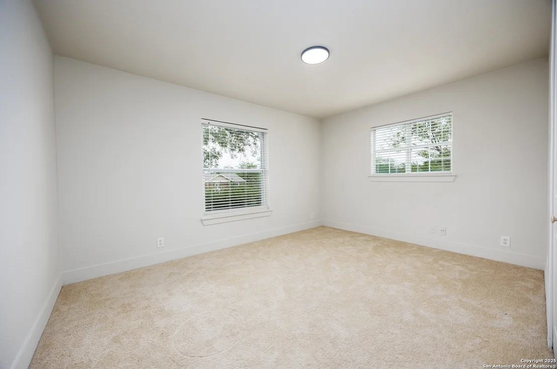 Photo of 12609 Lone Shadow